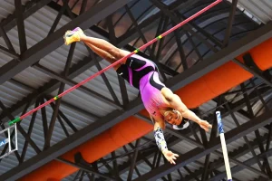 Ο Καραλής συνεχίζει ψηλά: Κατέκτησε το μίτινγκ της Ρουέν με ρεκόρ διοργάνωσης