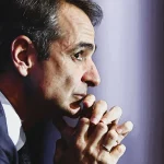 Από τις δημοσκοπήσεις στη θεσμική κανονικότητα: Το πολιτικό μήνυμα Μητσοτάκη για τις εκλογές