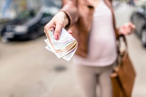 Κατώτατος μισθός: Στις 26 Μαρτίου οι ανακοινώσεις