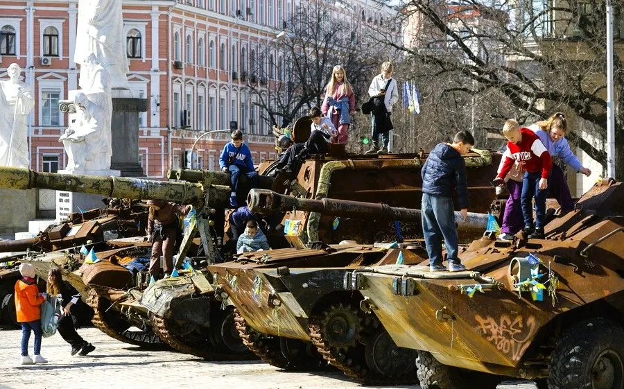 Ουκρανία: Απομακρύνουν τα παιδιά από το Σλοβιάνσκ - Στα 20 χλμ. οι ρωσικές δυνάμεις