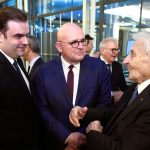 Χρηματιστηριακή ενοποίηση και επενδύσεις: Το νέο αφήγημα Πιερρακάκη για την Ευρώπη από το Παρίσι