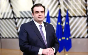 Κυριάκος Πιερρακάκης για Έκθεση ΔΝΤ: Η Ελλάδα ανθεκτική στις παγκόσμιες οικονομικές προκλήσεις