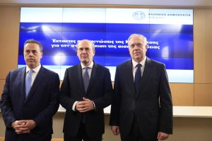 Live - Αισχροκέρδεια: Ανακοινώσεις από τους Κ. Χατζηδάκη, Σ. Παπασταύρου και Τ. Θεοδωρικάκο.