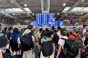 Τουρισμός: «Ζεσταίνει μηχανές» το Πάσχα - Άνοδος 5% στις αφίξεις εξωτερικού