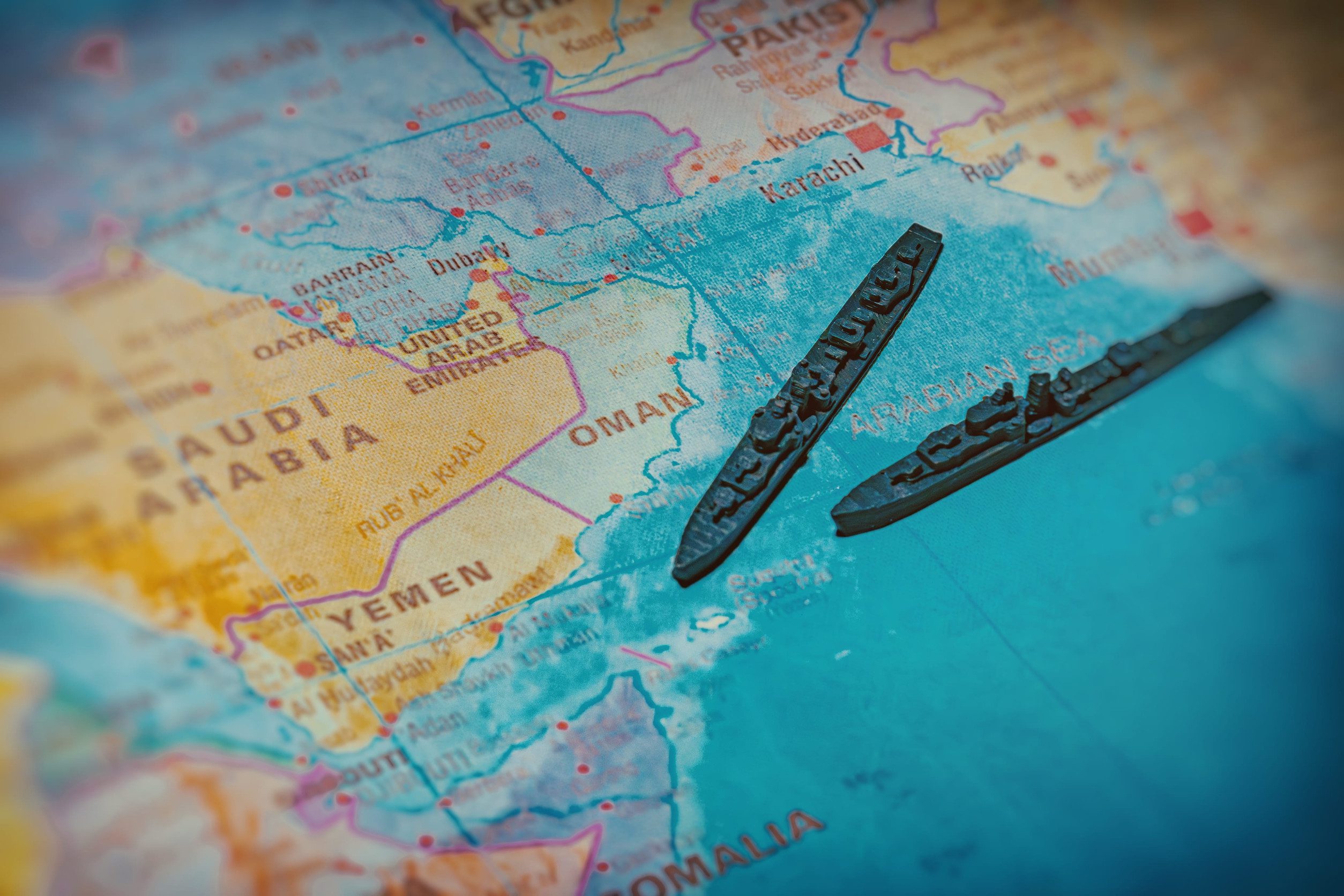 Κλιμακώνεται ξανά η ένταση στα Στενά του Ορμούζ - Financial Report