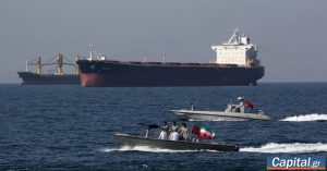 Φρουροί Επανάστασης: Προειδοποιούν πλοία και το Ναυτικό των ΗΠΑ να μην πλησιάζουν τα Στενά του Ορμούζ γιατί θα στοχοποιηθούν