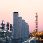 ΔΟΕ: Ο Κόλπος μπορεί να επαναφέρει σε λειτουργία το ήμισυ των πετρελαιοπηγών που έκλεισαν λίγες εβδομάδες μετά τον πόλεμο