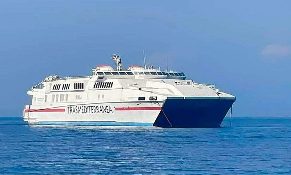 Δωρεά πλοίου από τη SAOS FERRIES στις Ένοπλες Δυνάμεις - Αρχιπέλαγος, Η 1η ναυτιλιακή πύλη ενημέρωσης στην Ελλάδα