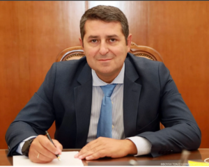 Μυλωνάκης vs Βαξεβάνη: «Πλαστογράφος και συκοφάντης»