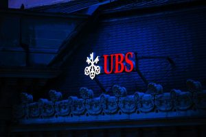 UBS: Κόκκινος συναγερμός σε αγορές και οικονομία εξαιτίας των τιμών ενέργειας