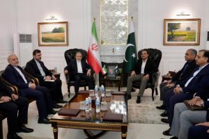 Πόλεμος στη Μέση Ανατολή: Χωρίς επαφή με τις ΗΠΑ αποχώρησε από το Ισλαμαμπάντ ο Ιρανός ΥΠΕΞ