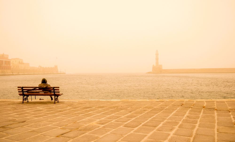 Καιρός: Αφρικανική σκόνη, βροχές και ενισχυμένοι άνεμοι την Τρίτη του Πάσχα