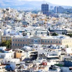 Ακίνητα στην Αθήνα: «Ψαλίδα» έως -14% στις τιμές και περιθώρια παζαριών στις ακριβές περιοχές
