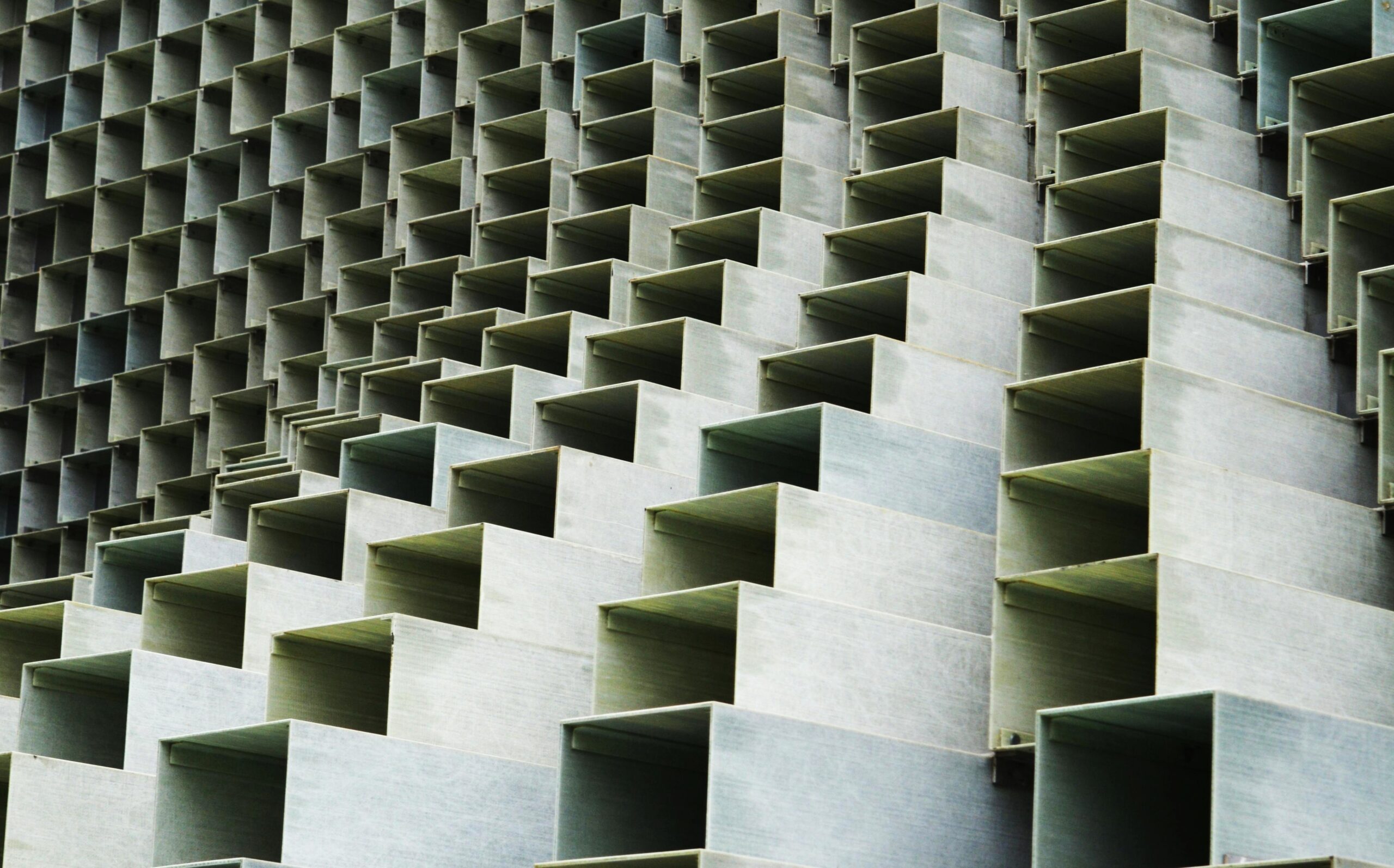 Αλουμίνιο σε τροχιά ανόδου: Πλήγμα στο Άμπου Ντάμπι αλλάζει το παγκόσμιο ισοζύγιο