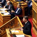 Βουλή: Πρόταση Ανδρουλάκη για αναβολή, «όχι» Μητσοτάκη- Κανονικά η συζήτηση για το Κράτος Δικαίου