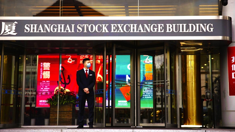 Ασία σε «τεντωμένο σκοινί»: Πετρέλαιο πάνω από τα $106 και αγορές χωρίς κατεύθυνση