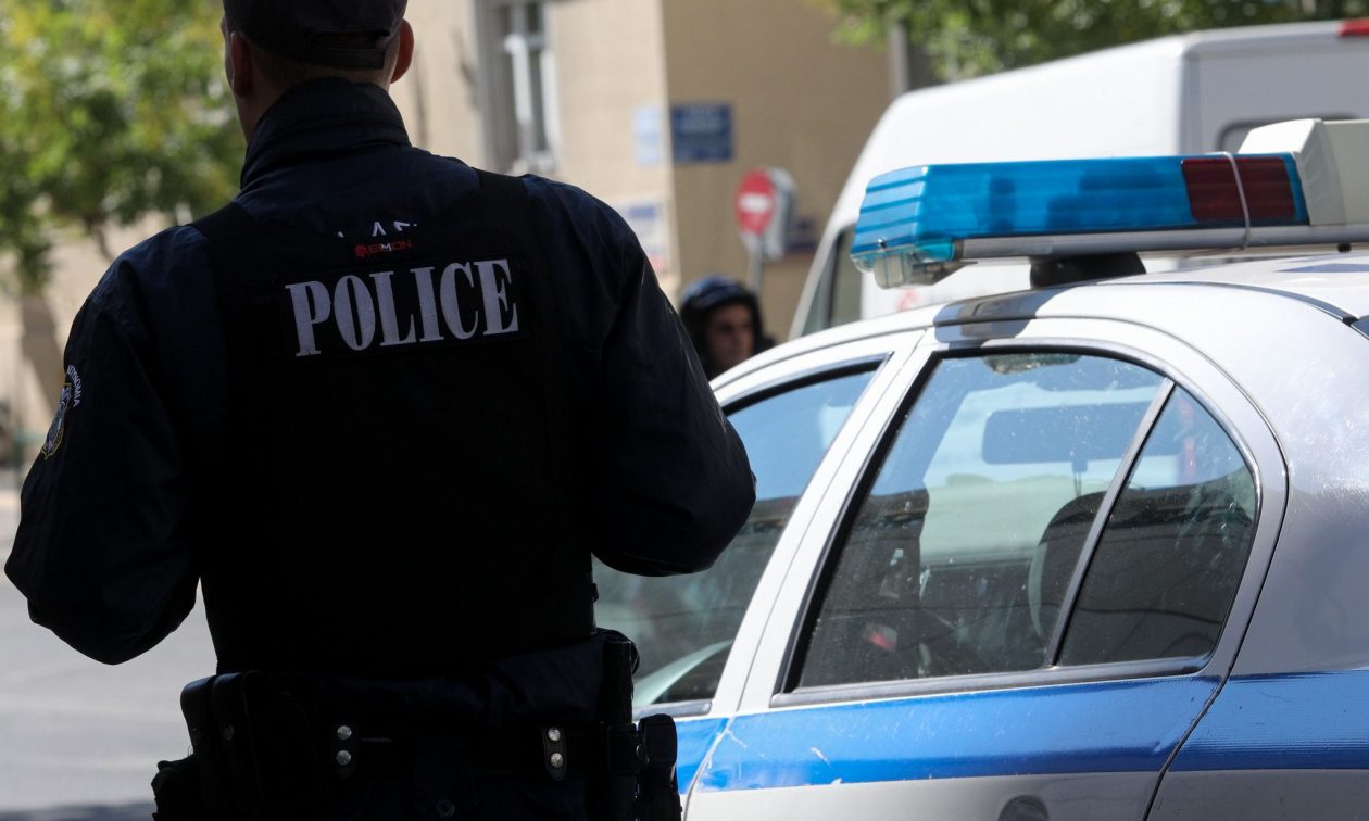 ΕΛΑΣ: Κατέσχεσε 153 μολότοφ κρυμμένες σε εκκλησίες το βράδυ της Ανάστασης στην Αττική | Ειδήσεις για την Οικονομία | newmoney