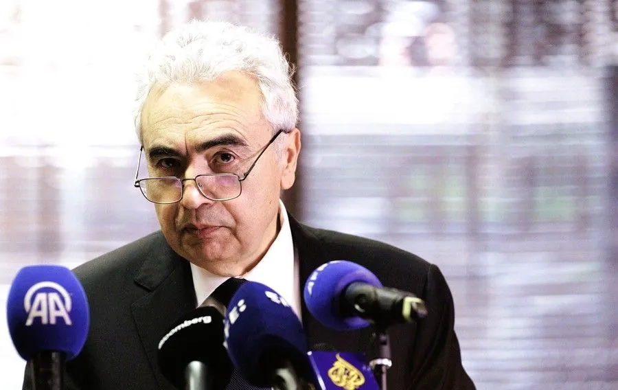 ΔΟΕ: «Μην αποθηκεύετε καύσιμα τώρα - Κίνδυνος δεν είναι η έλλειψη, αλλά ο πανικός»