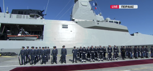 «Κίμωνα»: Η κοινή επίσκεψη Μητσοτάκη – Μακρόν στη φρεγάτα live