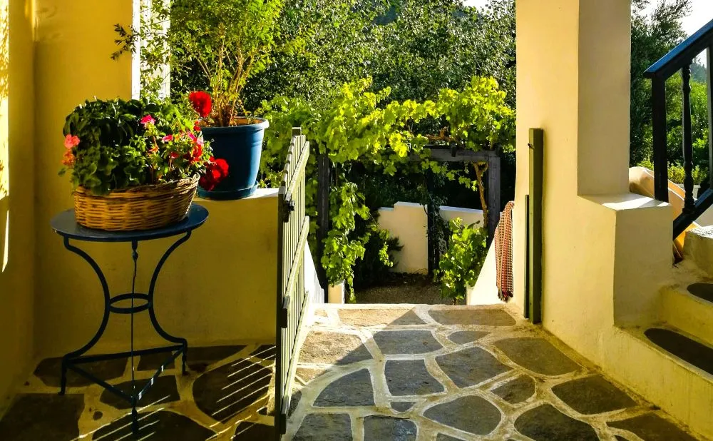  Εξοχική κατοικία: Από το Ντουμπάι στροφή στην Ελλάδα - Οι νέες ευκαιρίες μετά τον πόλεμο στο Ιράν