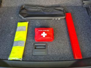 Φαρμακείο αυτοκινήτου: Υποχρεωτικές αλλαγές από 1η Ιουλίου – Τι πρέπει να έχεις για να αποφύγεις το πρόστιμο