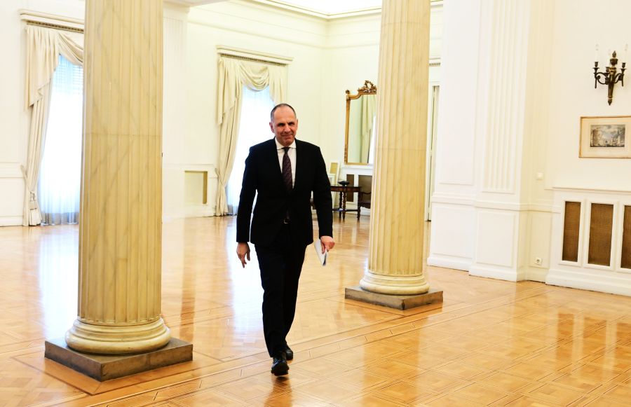 Μεσόγειος σε αναβρασμό: Το στοίχημα της Ελλάδας στη λιβυκή εξίσωση