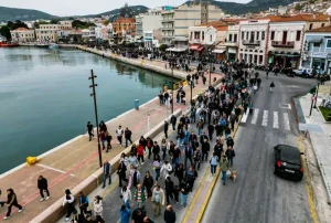 Λέσβος: Αγρότες «βγαίνουν μπροστά» - Καταγγελίες για αποκλεισμό και οργή για αποζημιώσεις-«λάστιχο»