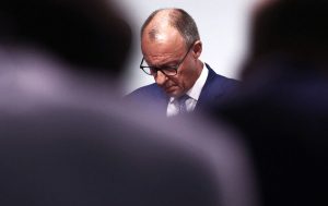 Μερτς: Η Γερμανία θα στείλει πλοία στα Στενά του Ορμούζ μόνο με έγκριση ΟΗΕ και κοινοβουλίου