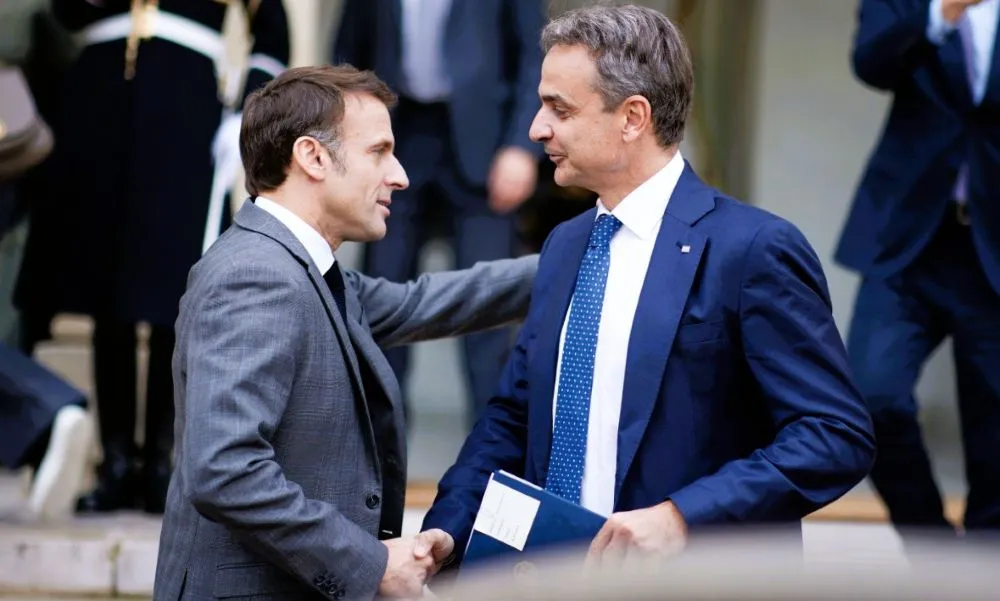 Διπλωματικό σήμα από Παρίσι: Ο Μακρόν έρχεται στην Αθήνα στις 24 Απριλίου