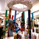 Πάσχα 2026: Ξεκινά σήμερα το εορταστικό ωράριο καταστημάτων σε Αθήνα και Θεσσαλονίκη