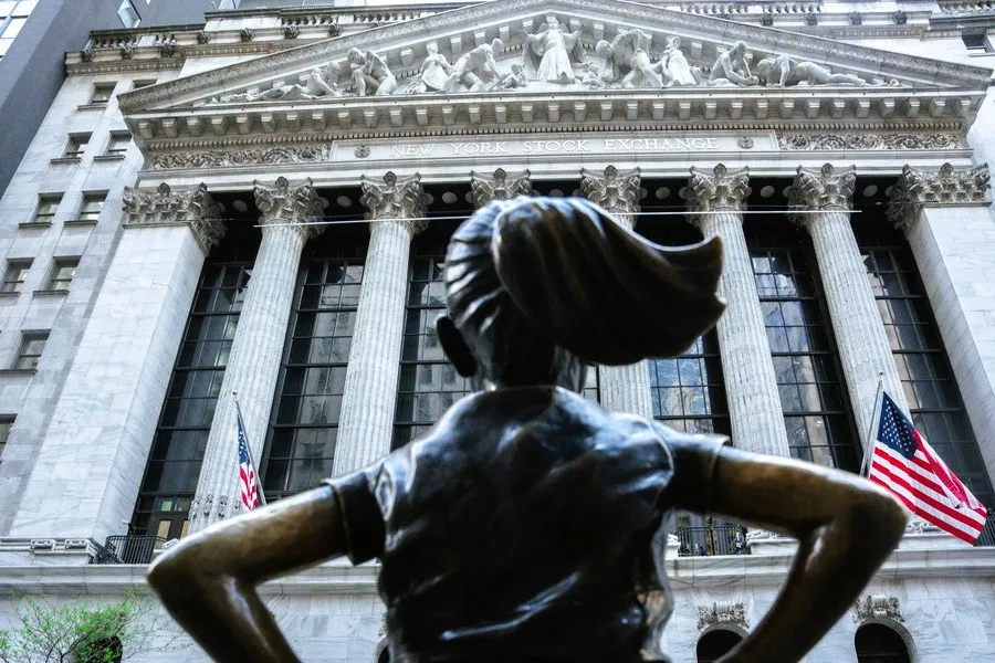 Τεχνολογία Vs ενέργεια: Οι δύο δυνάμεις που κινούν τη Wall Street