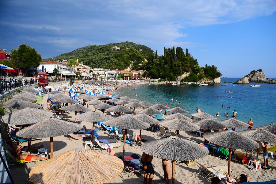ΤτΕ: Ισχυρή άνοδος 9,4% στις ταξιδιωτικές εισπράξεις το 2025